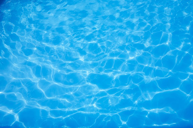 Algicid je chemický přípravek pro likvidaci řas v bazénu
